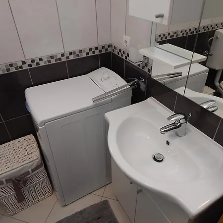 Apartamento House Mastrinka